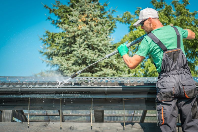 Commercial Gutter Unclogging in Roseville, CA